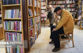 اسدالله امرایی : خبر از تعطیلی کتاب فروشی خوارزمی در تهران توسط سازمان تبلیغات اسلامی را داد