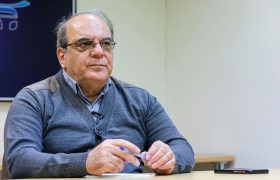 عباس عبدی : نقد‌ مطالبه تغییر قانون اساسی