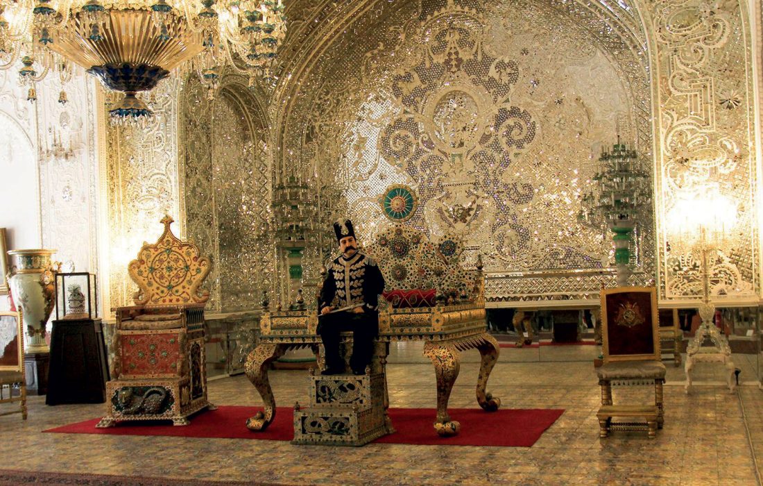 نگین درخشان کاخ‌های ایرانی | عباس خاکسار