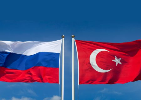 محمد یوسفی : ترک ها استاد تحقیر روس ها هستند/ ترکیه بازی را با مسکو انجام میدهد که پیشتر روس ها سال ها با ایران انجام میدادند