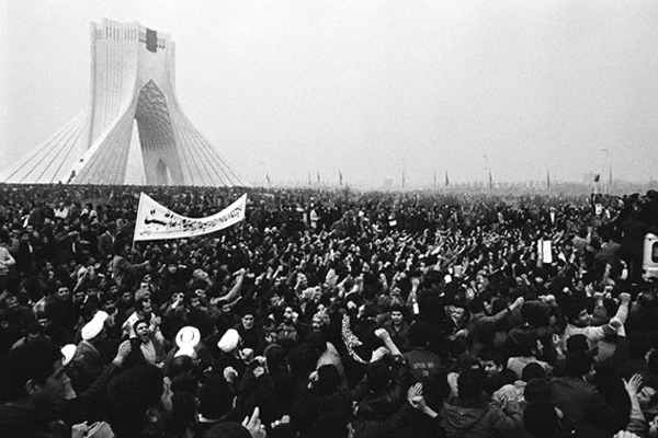 بیانیه جمعی از سفرا و دیپلماتهای ارشد جمهوری اسلامی ایران: ضرورت توازن مثبت در مناسبات جهانی