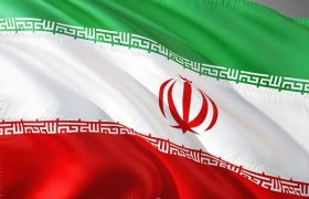 زنده یاد رضا بابایی : آیا  هیچ کشوری در دنیا سراغ دارید که  به اندازۀ ایران تابو داشته باشد؟؟